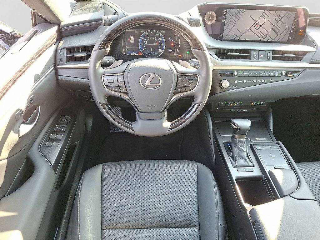 used 2021 Lexus ES 350 car, priced at $27,995
