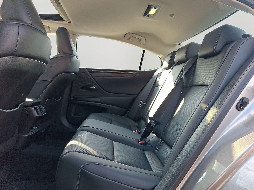 used 2021 Lexus ES 350 car, priced at $27,995