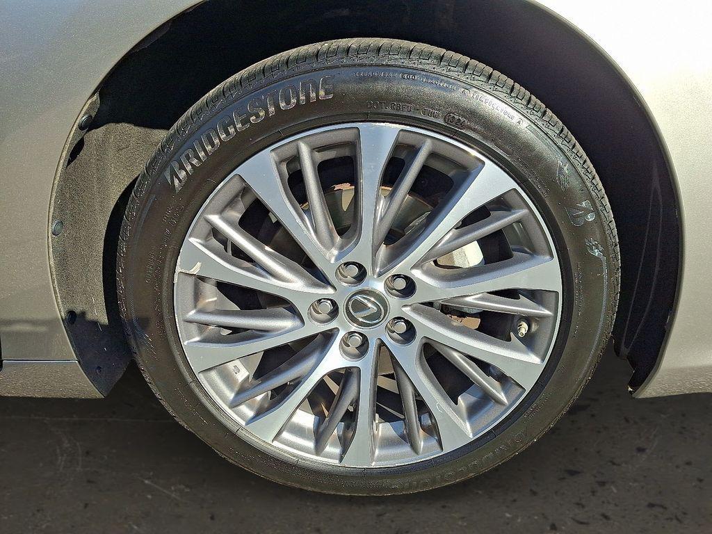 used 2021 Lexus ES 350 car, priced at $27,995