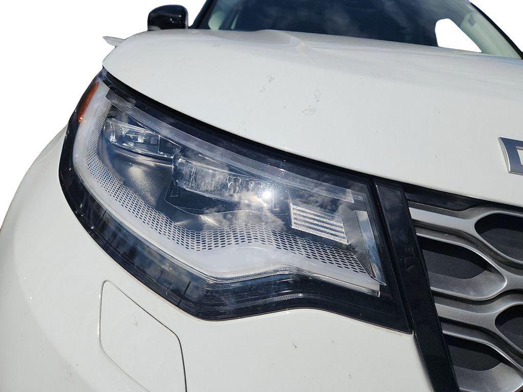 used 2024 Land Rover Discovery car, priced at $49,500