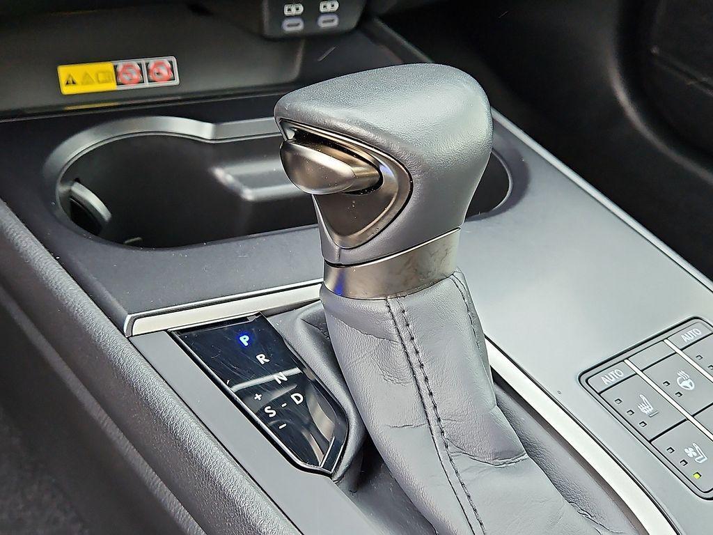 used 2024 Lexus UX 250h car, priced at $39,000