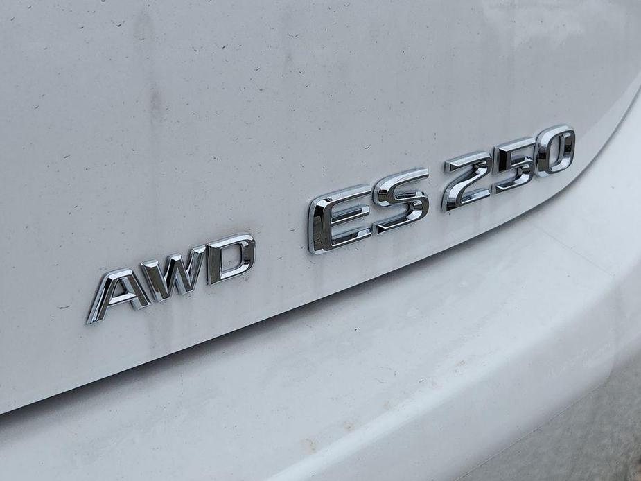 new 2024 Lexus ES 250 car, priced at $46,506