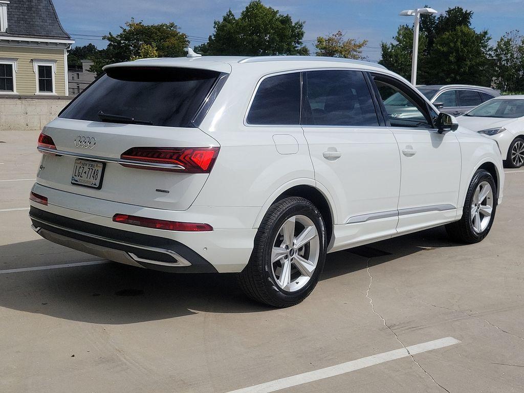 used 2024 Audi Q7 car, priced at $48,500