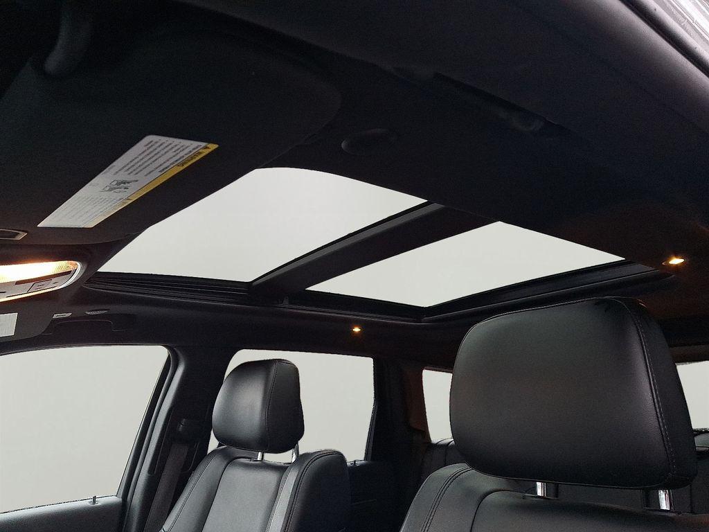 used 2021 Jeep Grand Cherokee car, priced at $30,000