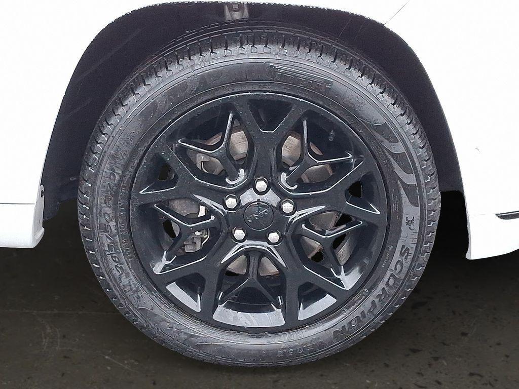 used 2021 Jeep Grand Cherokee car, priced at $30,000