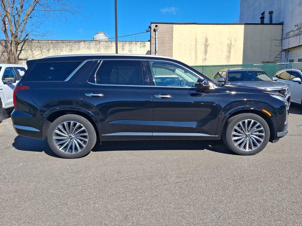 used 2024 Hyundai Palisade car, priced at $39,998