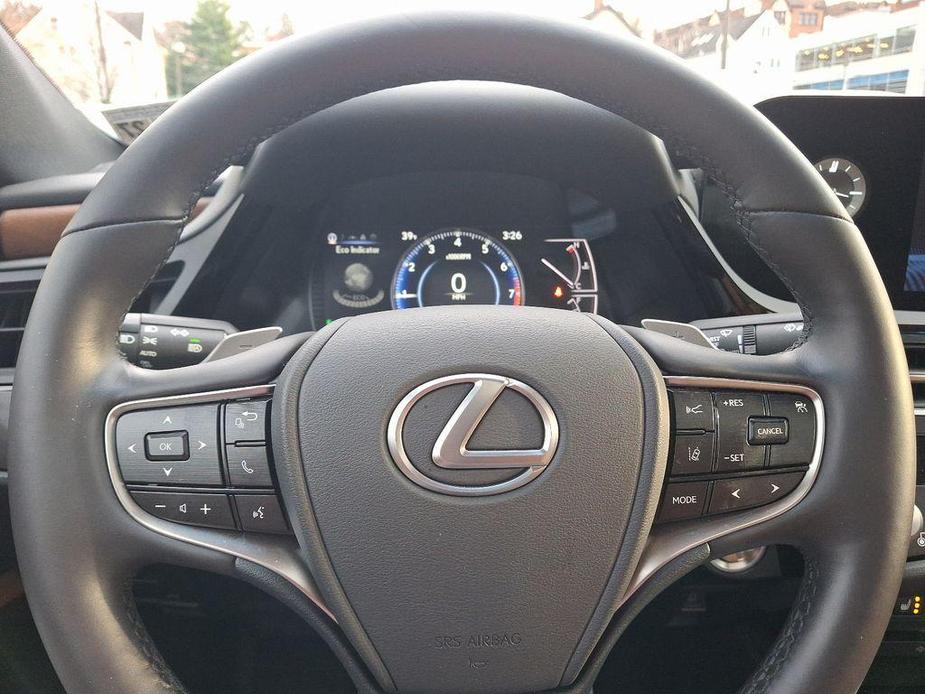 used 2022 Lexus ES 250 car, priced at $35,000