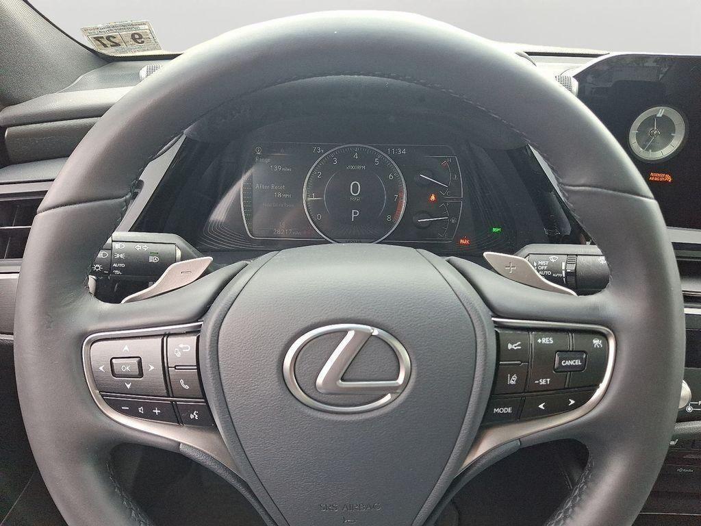 used 2022 Lexus ES 350 car, priced at $35,000