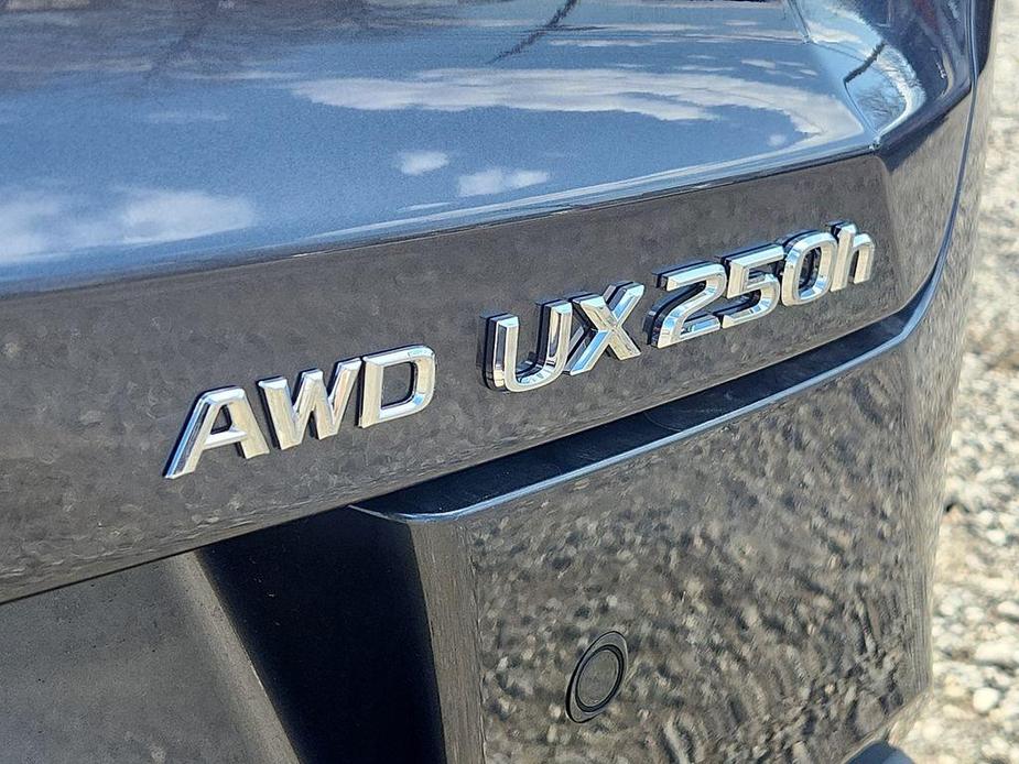 new 2024 Lexus UX 250h car, priced at $43,735