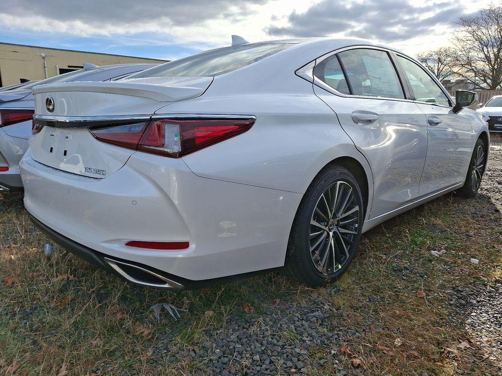 new 2025 Lexus ES 350 car, priced at $48,299