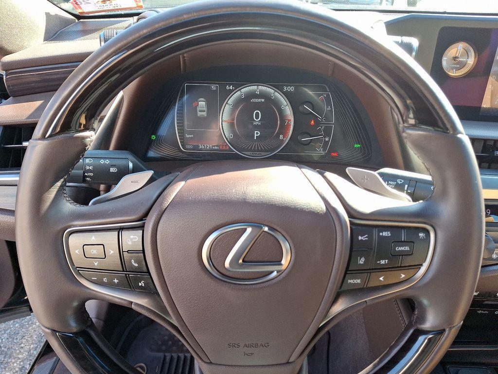 used 2019 Lexus ES 350 car, priced at $27,798