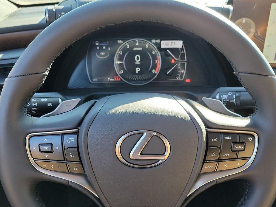 new 2024 Lexus ES 350 car, priced at $47,318