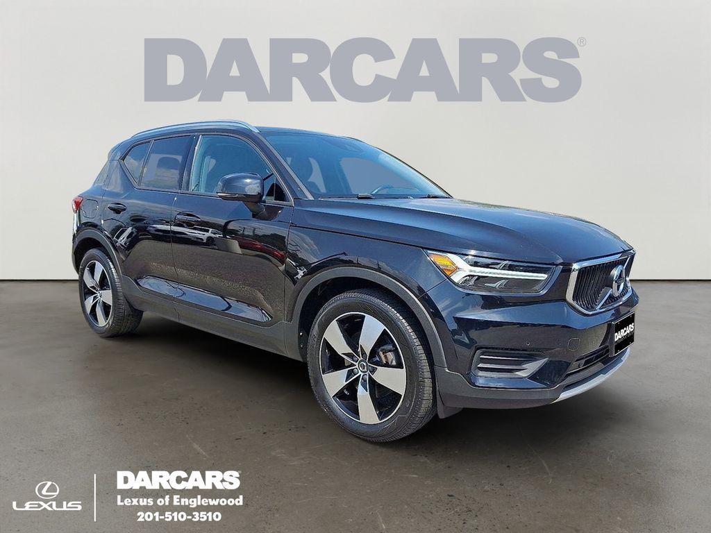 used 2020 Volvo XC40 car, priced at $22,000