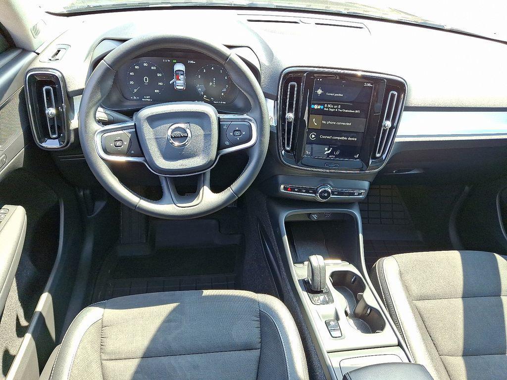 used 2020 Volvo XC40 car, priced at $23,500