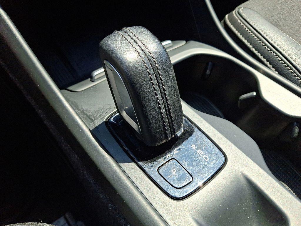 used 2020 Volvo XC40 car, priced at $23,500