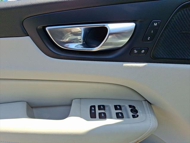 used 2023 Volvo XC60 Recharge Plug-In Hybrid car, priced at $48,500