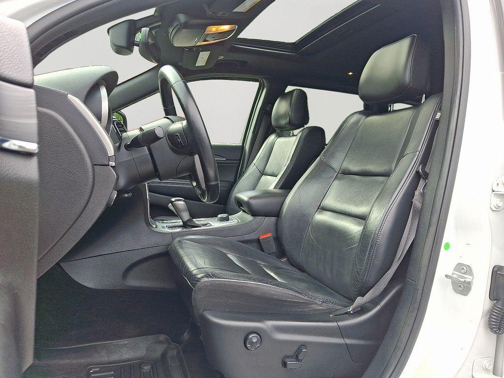 used 2019 Jeep Grand Cherokee car, priced at $19,000