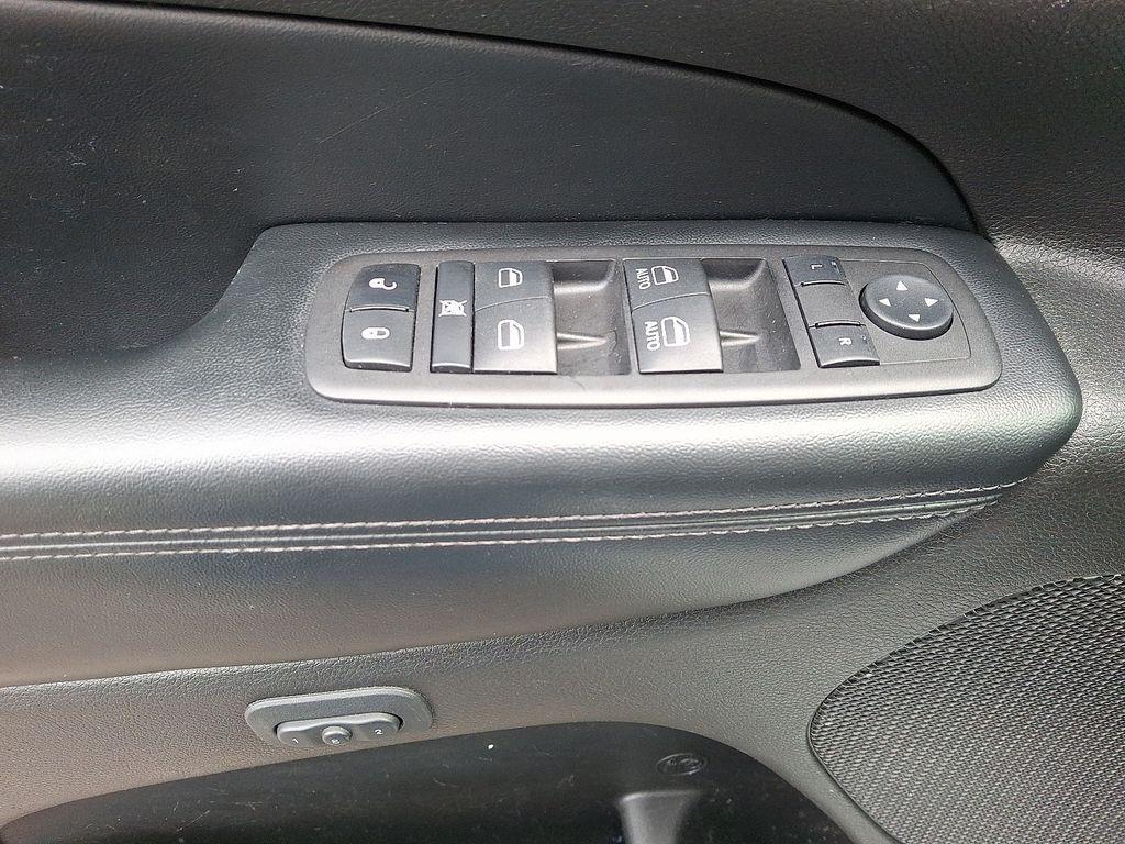 used 2019 Jeep Grand Cherokee car, priced at $19,000