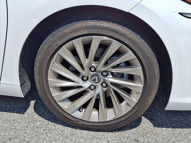 used 2022 Lexus ES 350 car, priced at $44,000
