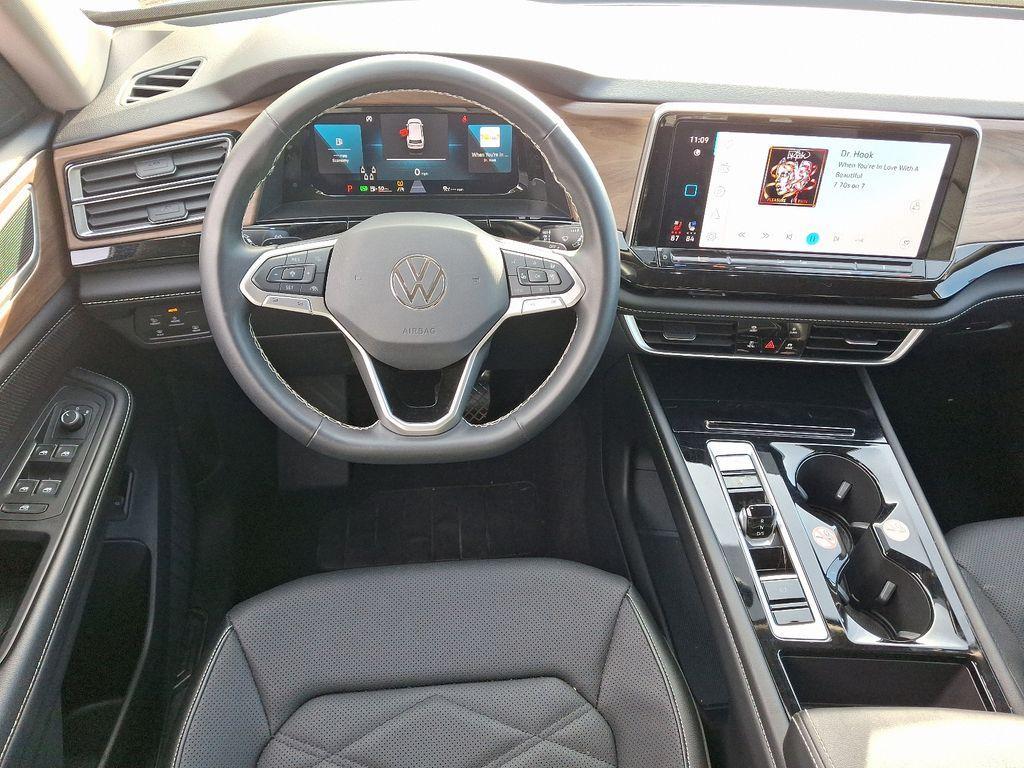 used 2024 Volkswagen Atlas car, priced at $32,500