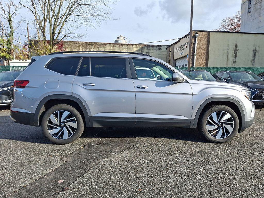 used 2024 Volkswagen Atlas car, priced at $32,500