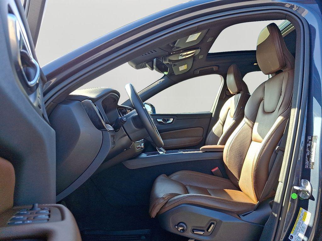 used 2022 Volvo XC60 car, priced at $37,000