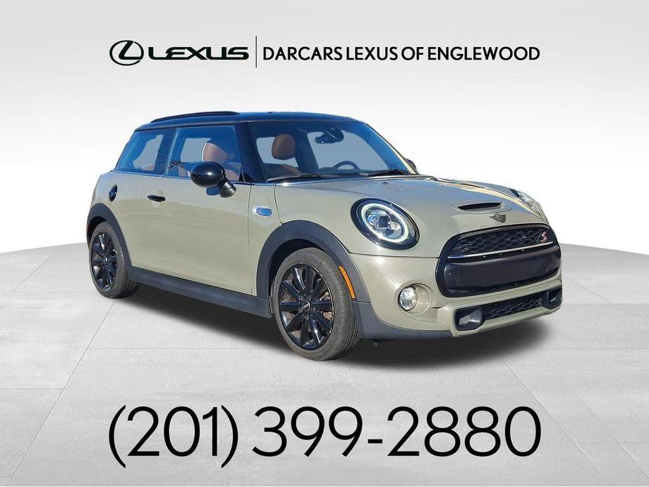 used 2019 MINI Hardtop car, priced at $18,500