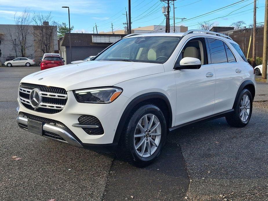 used 2024 Mercedes-Benz GLE 450 Plug-In Hybrid car, priced at $58,000