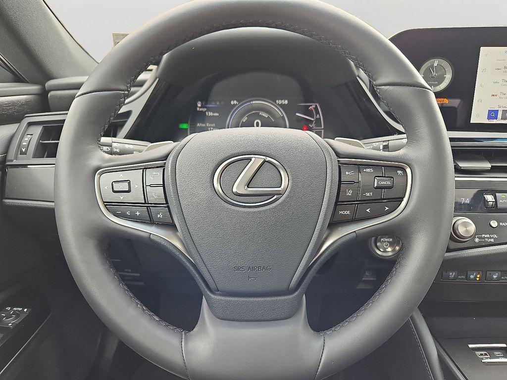 used 2024 Lexus ES 300h car, priced at $42,500