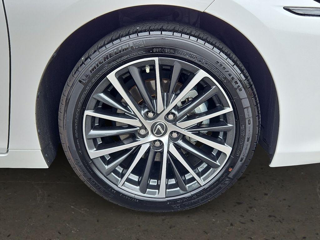 used 2024 Lexus ES 300h car, priced at $42,500