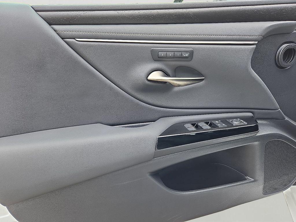 used 2024 Lexus ES 300h car, priced at $42,500