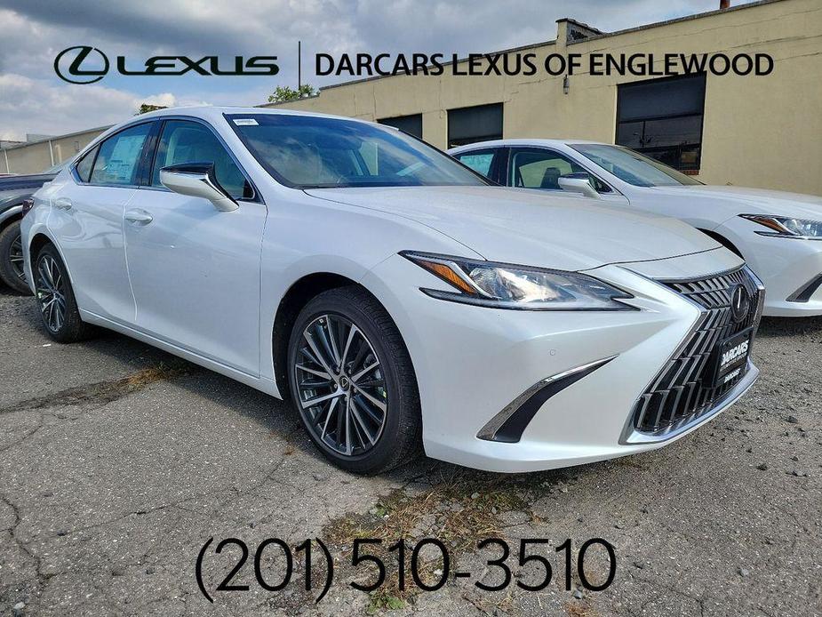 new 2025 Lexus ES 300h car, priced at $49,659