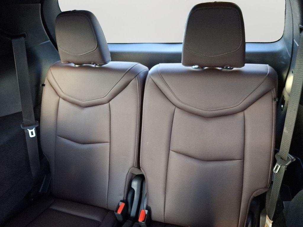 used 2022 Cadillac XT6 car, priced at $30,000