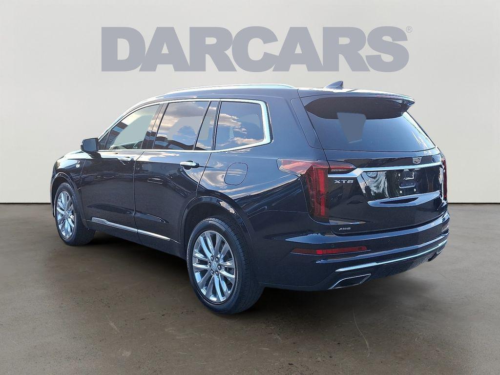 used 2022 Cadillac XT6 car, priced at $30,000