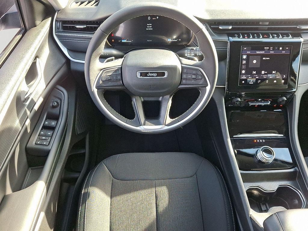 used 2023 Jeep Grand Cherokee car, priced at $29,000