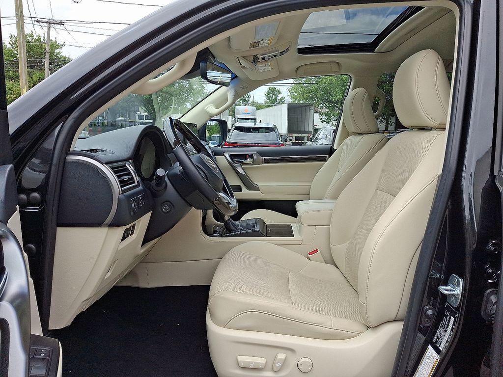 used 2023 Lexus GX 460 car, priced at $59,000