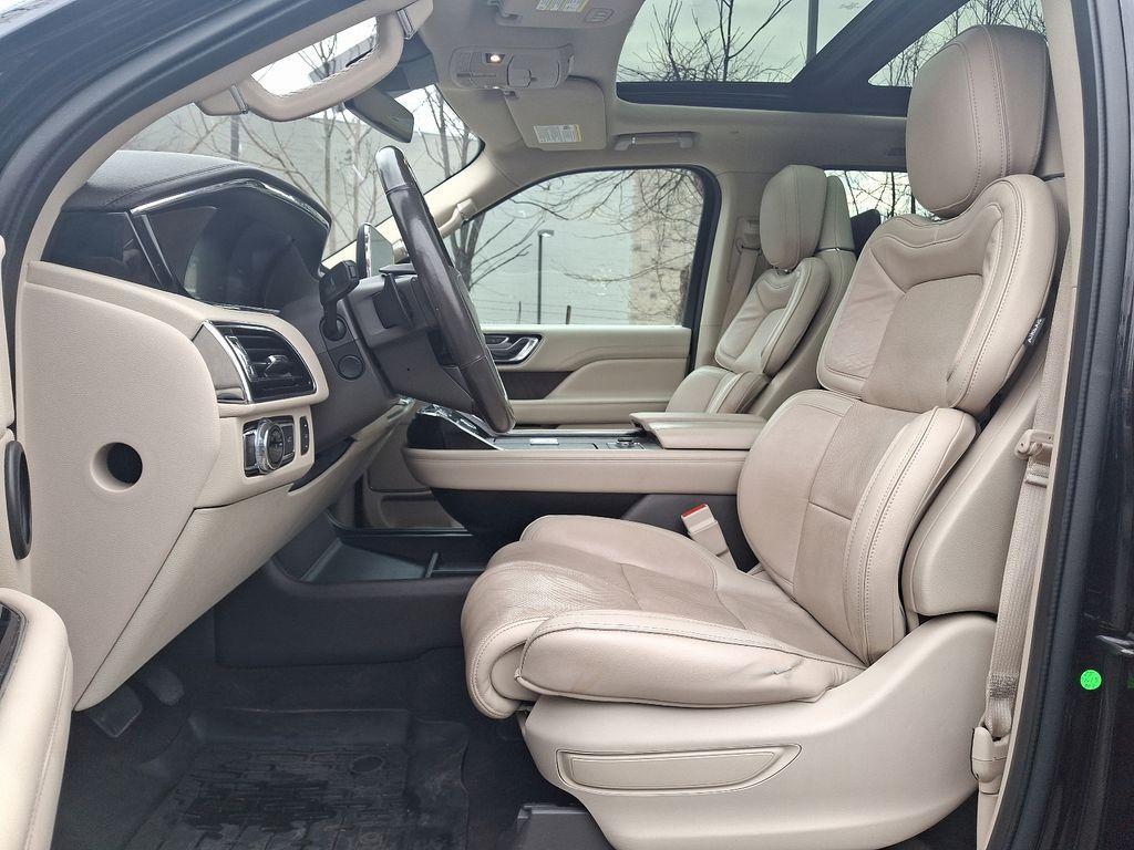 used 2019 Lincoln Navigator L car, priced at $39,500