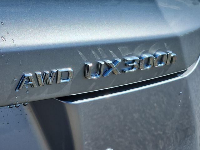 new 2025 Lexus UX 300h car, priced at $44,165