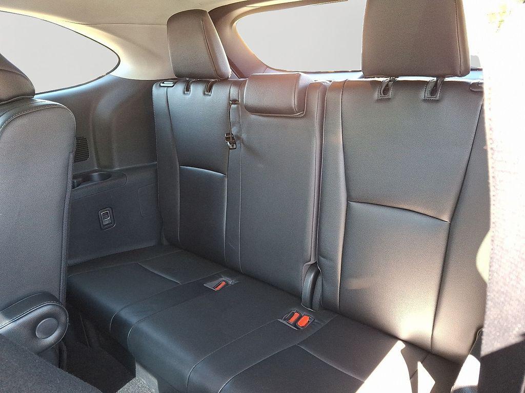 used 2021 Toyota Highlander car, priced at $35,500