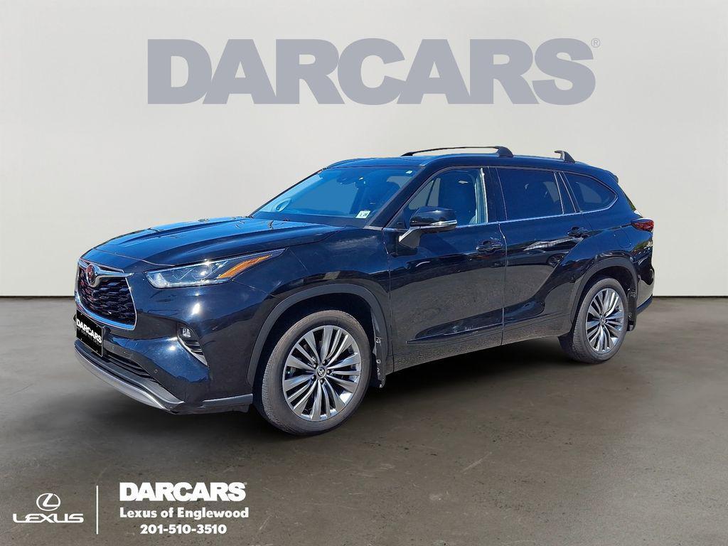 used 2021 Toyota Highlander car, priced at $35,500