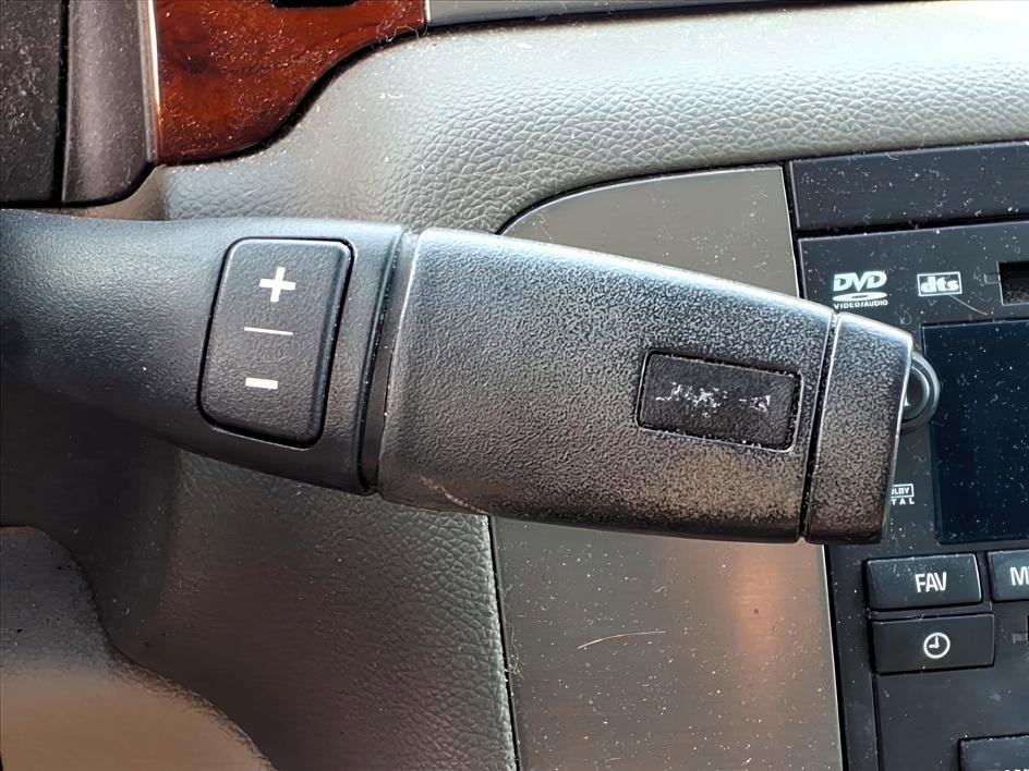 used 2012 GMC Yukon car, priced at $9,950