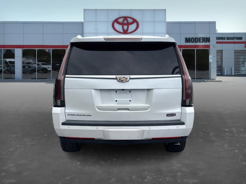 used 2016 Cadillac Escalade car, priced at $27,998