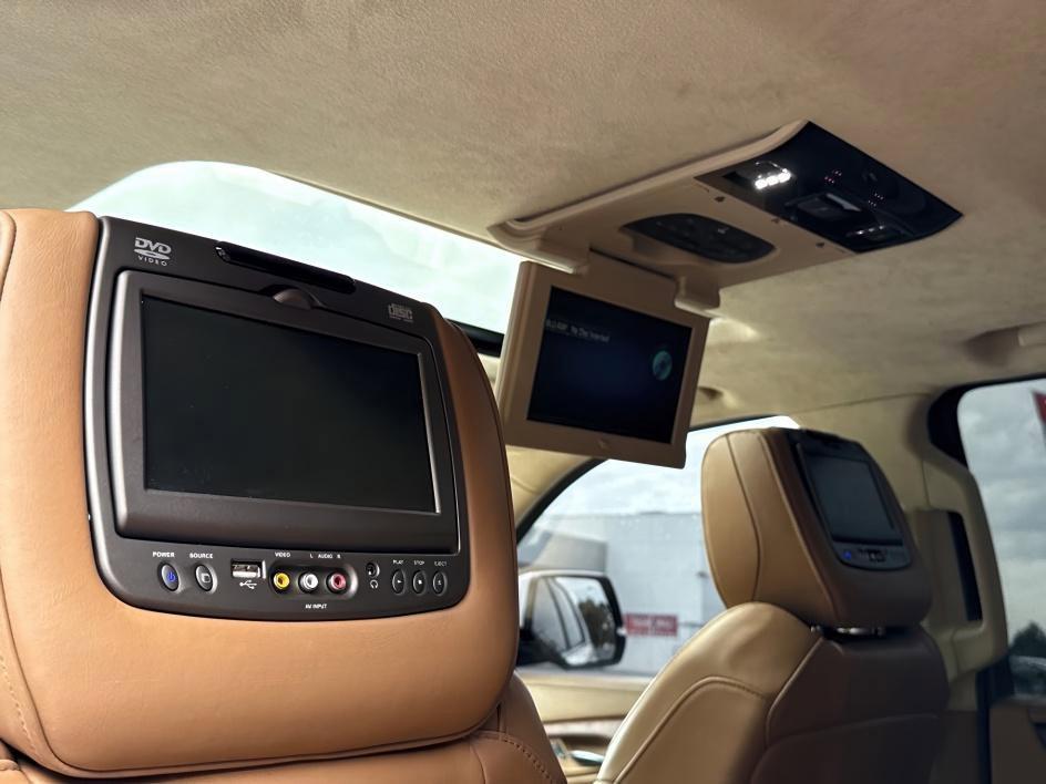 used 2016 Cadillac Escalade car, priced at $27,998