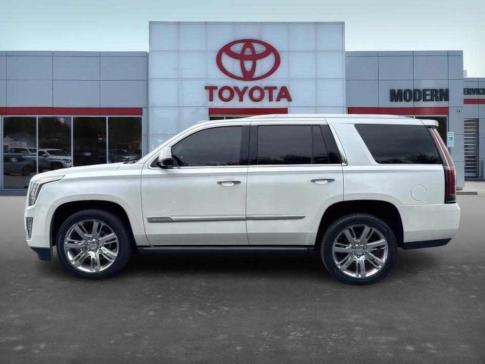 used 2016 Cadillac Escalade car, priced at $27,998