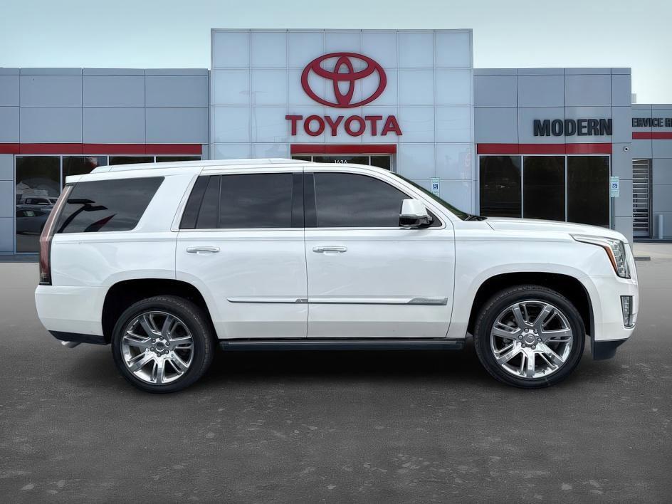 used 2016 Cadillac Escalade car, priced at $27,998