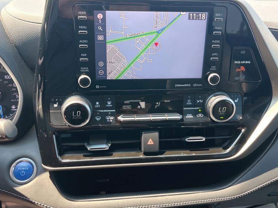 used 2021 Toyota Highlander Hybrid car, priced at $31,570