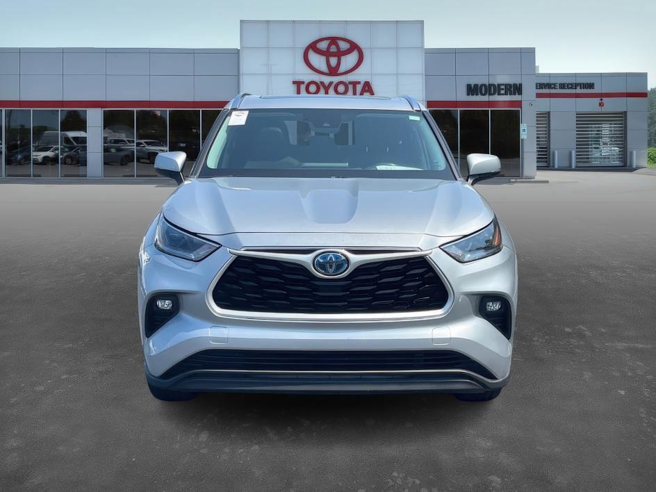 used 2021 Toyota Highlander Hybrid car, priced at $31,570