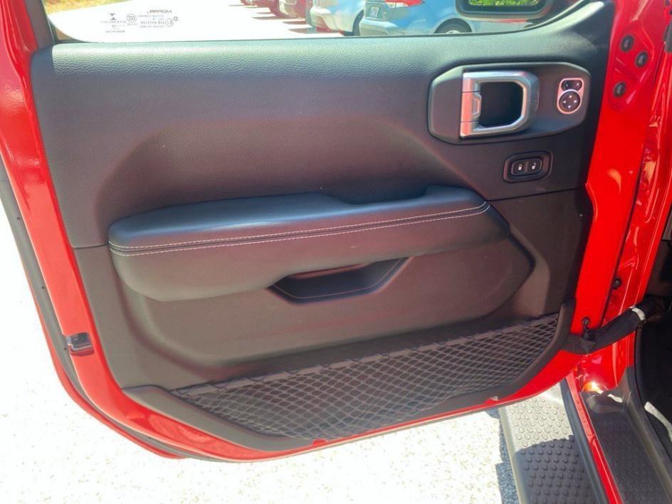 used 2018 Jeep Wrangler Unlimited car, priced at $29,998