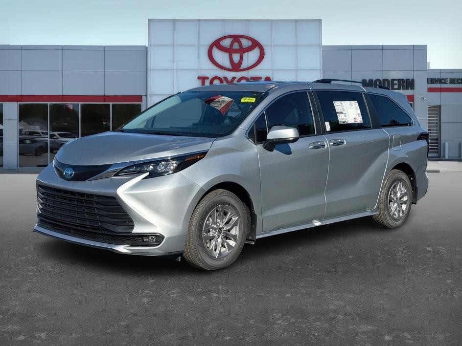 new 2025 Toyota Sienna car, priced at $45,292