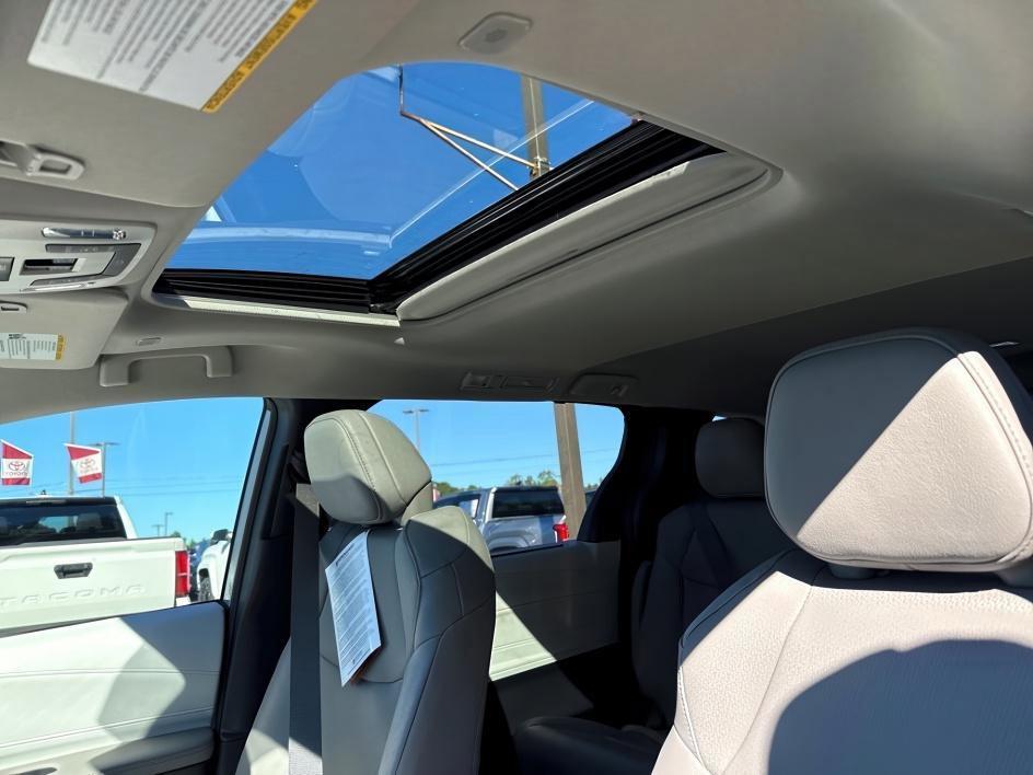 new 2025 Toyota Sienna car, priced at $45,292